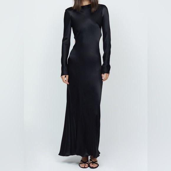 Bec & Bridge Dresses & Skirts - NEW Bec & Bridge Ren Long Sleeve Midi Dress in Black Size 6 Open Back Satin